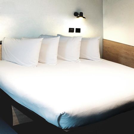 Cx Milan Nom Hostel Eksteriør bilde