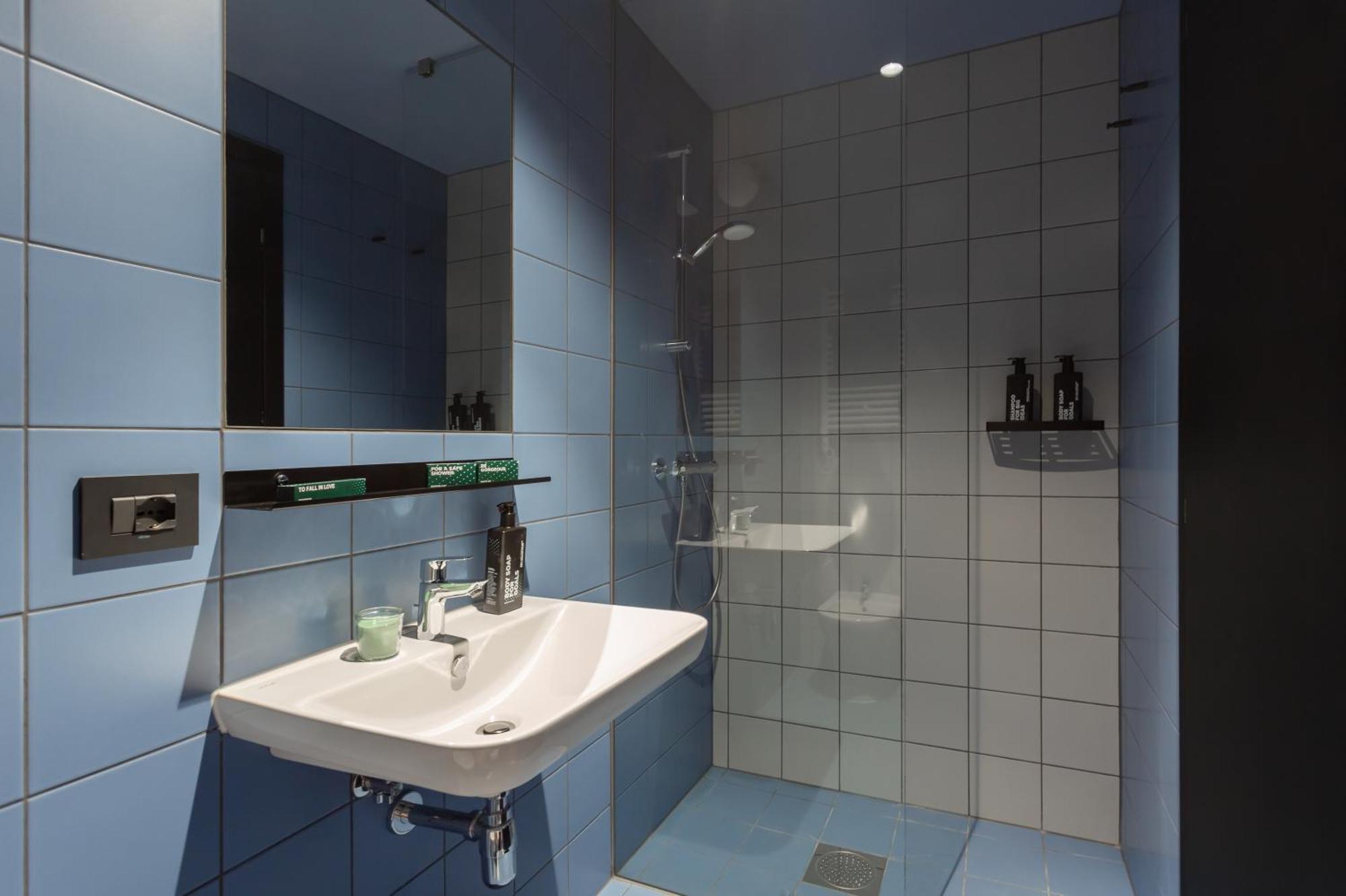 Cx Milan Nom Hostel Eksteriør bilde